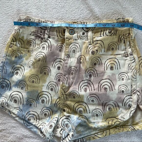 Anthropologie Pilcro Hannah Leathers Rainbow Ultra High-Rise Denim Shorts 28 - Picture 9 of 11